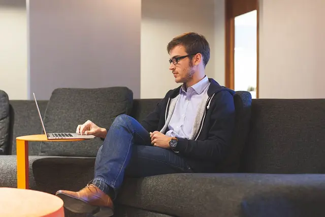 Analiza sentymentu z Hootsuite